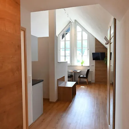 Landbrecht Inn *